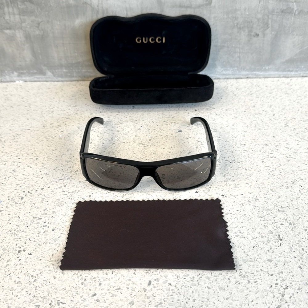 Gucci Rectangle Sunglasses Black Frames - image 1